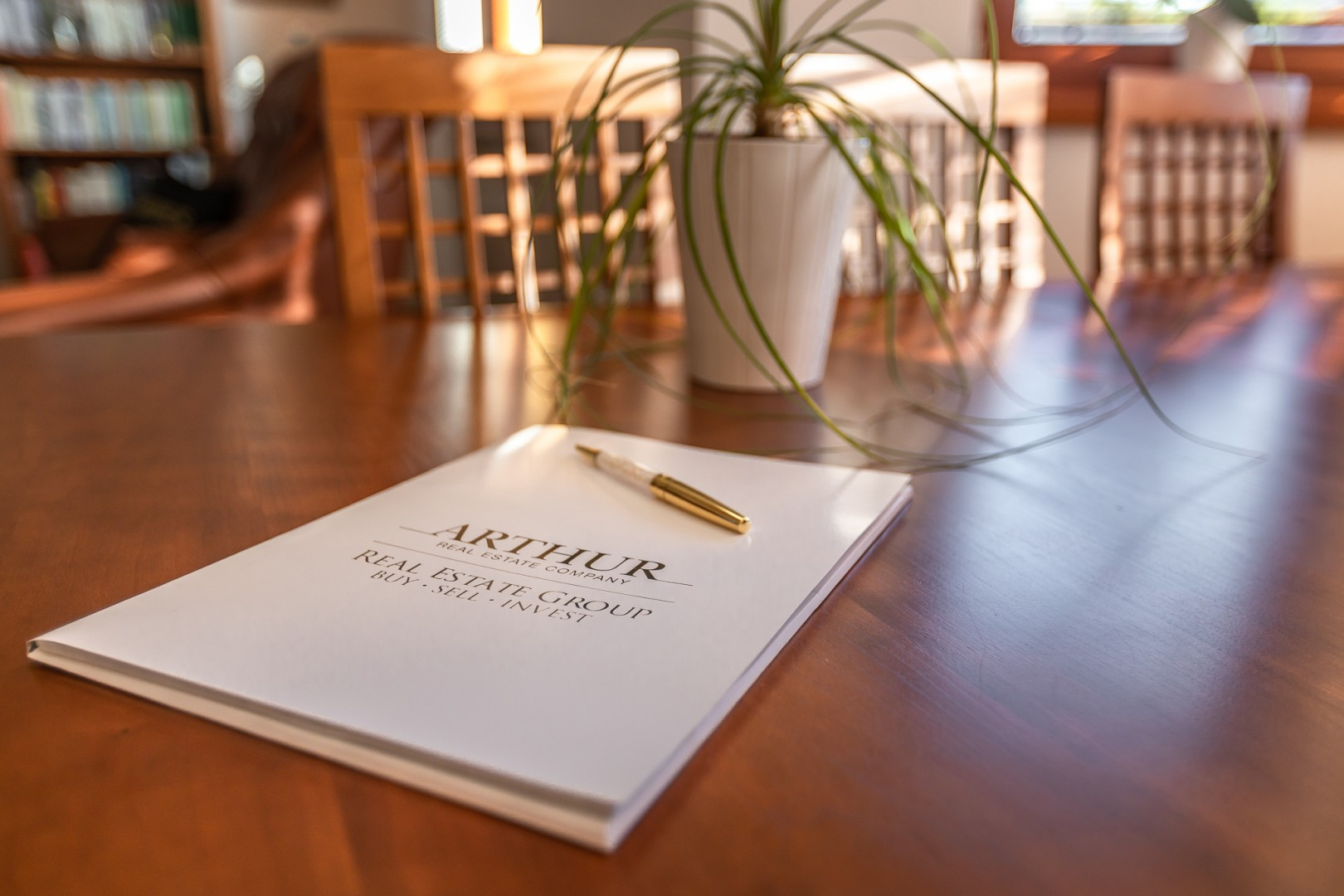 Prečo sa stať realitným maklérom v ARTHURe